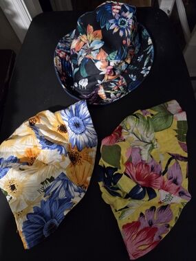 Bulk Set Of Bucket Hats Hibicus Flowers One Size